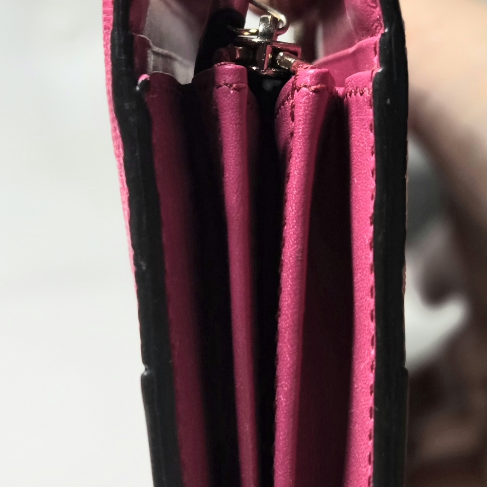 Gucci Pink Diamante Leather Zip Around Wallet. Very Clean, Very Good. - Picture 7 of 13